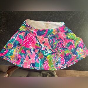 🦄 Lilly Pulitzer Aila Skort in Holy Grail Gumbo Limbo print- XS